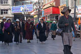 Lhasa  Jokhang square 2007 13.jpg